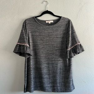 Gray loft tee with embroidered sleeves, size M